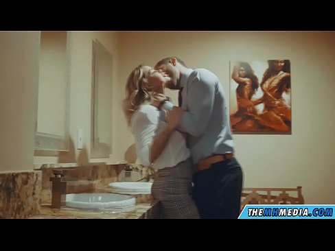 ❤️ Kad te prsata plavuša zavede u javnom zahodu ❤️❌ Prekrasni porno na hr.superpornpics.ru ❌